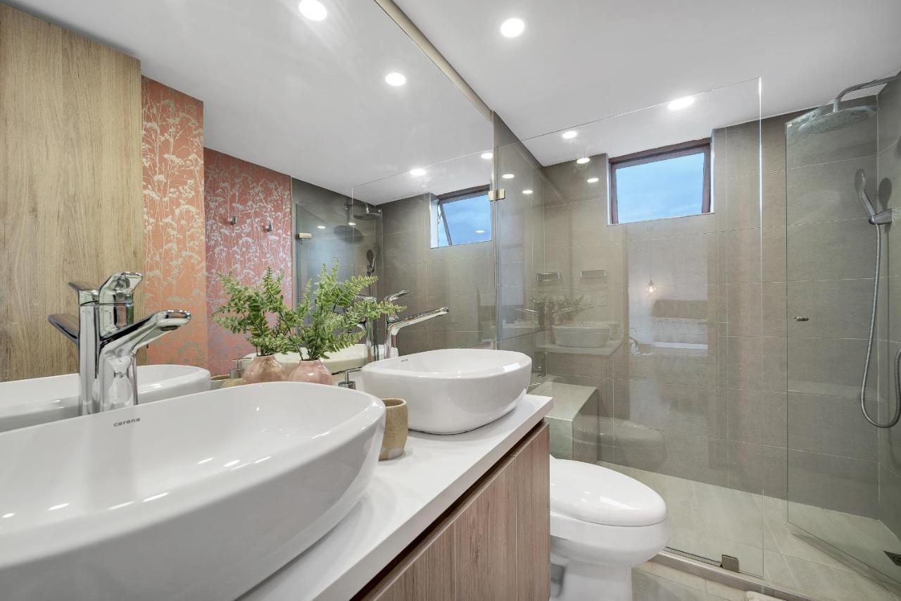 Aptos Alcazar Oviedo By Housy Host Medellín Exteriér fotografie